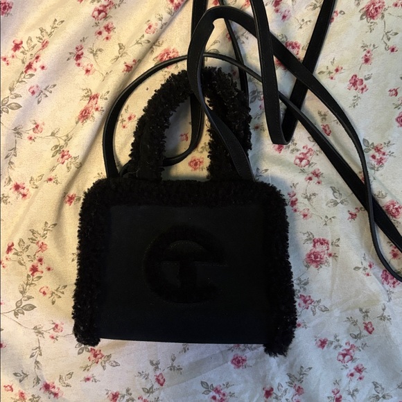 UGG x Telfar Small Shopper Black - Picture 5 of 7